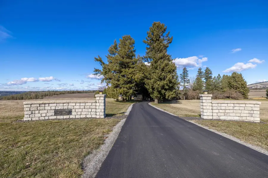 3311 E Chisholm Ln, Spokane, WA 99223 - #2