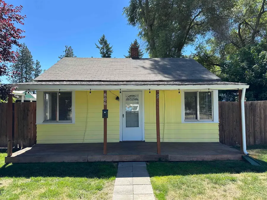 806 E North Ave, Spokane, WA 99207 - #2