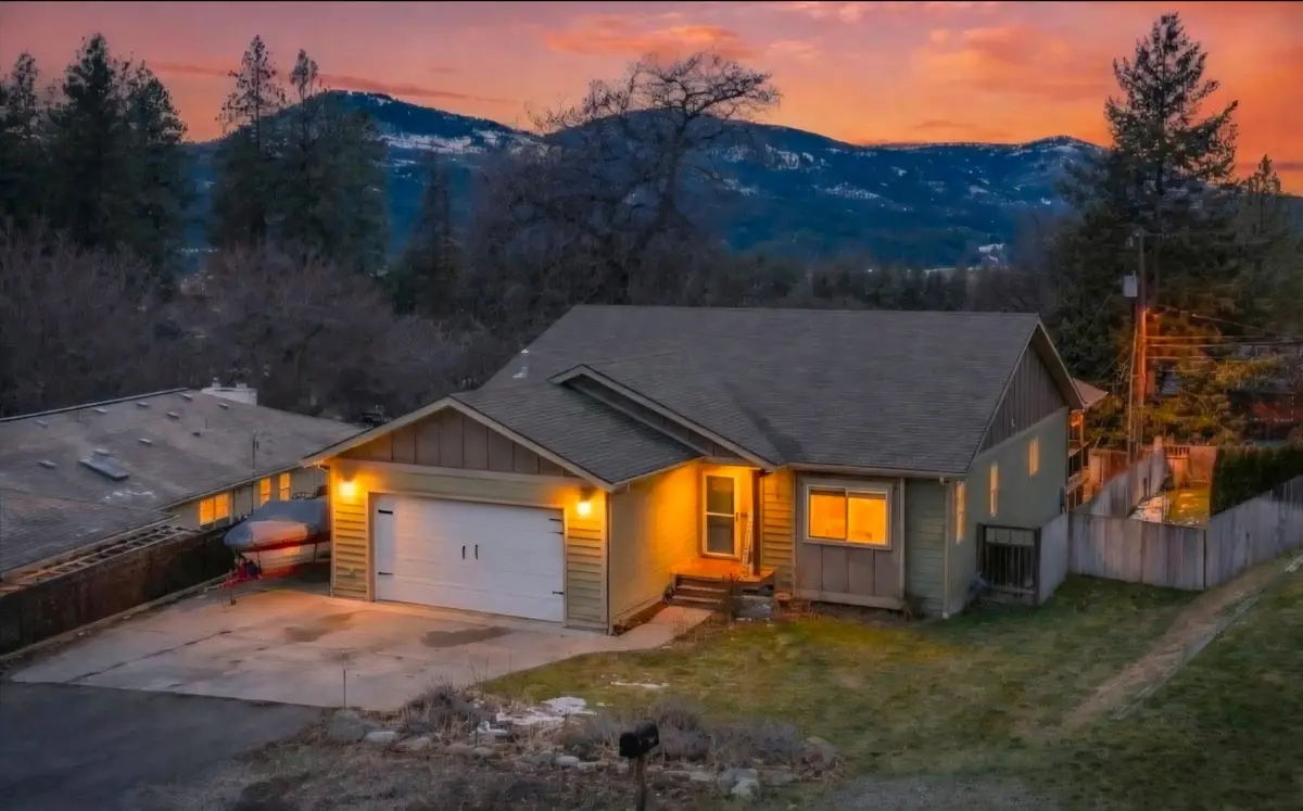 103 Crestview Dr, Colville, WA 99114 - #1