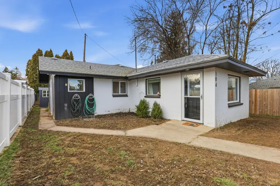 104 W Adams St, Harrington, WA 99134 - #3