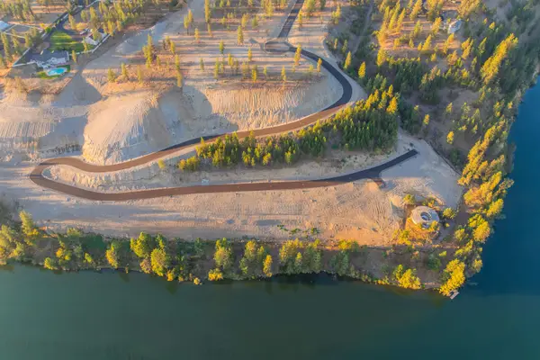 208 Shoreline Way, Nine Mile Falls, WA 99026