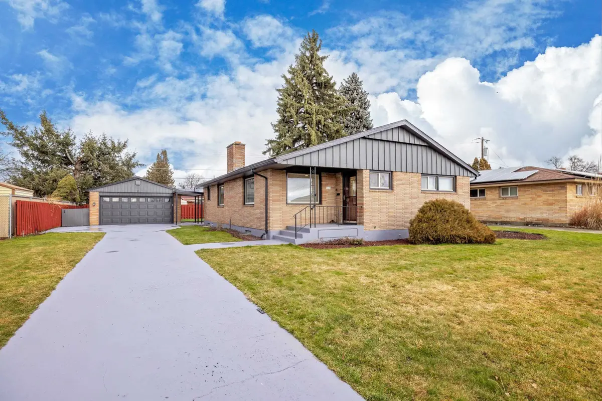 5418 W Northwest Blvd, Spokane, WA 99216 - #1