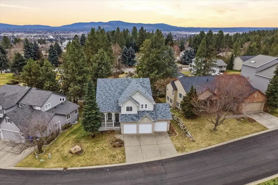 8704 E Parkside Ln, Spokane, WA 99217 - #3