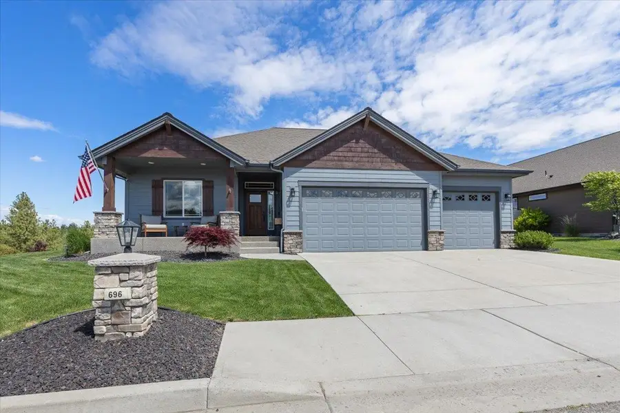 696 W Basalt Ridge Dr, Spokane, WA 99224 - #2