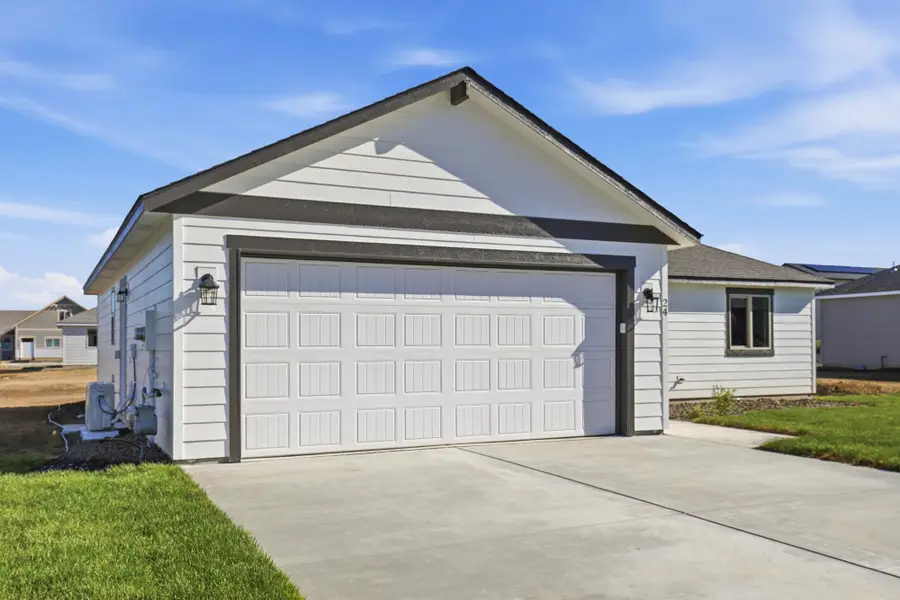 24 W 12th St, Deer Park, WA 99006 - #3