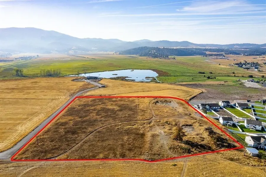 14XX S Henry Rd, Greenacres, WA 99016 - #2