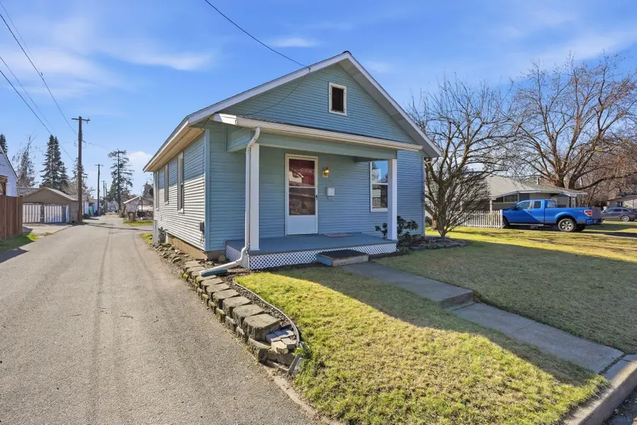 419 W Rockwell Ave, Spokane, WA 99205 - #3