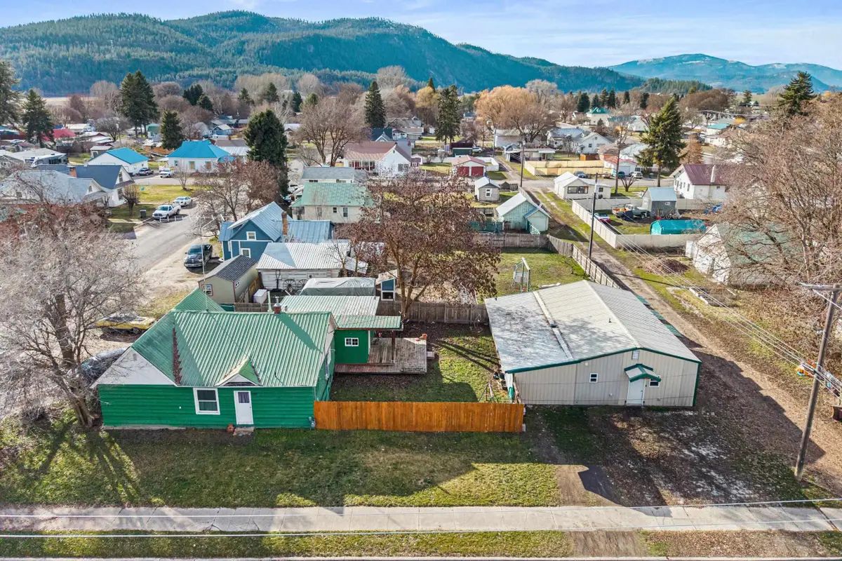 108 S Stevens St, Chewelah, WA 99109 - #1