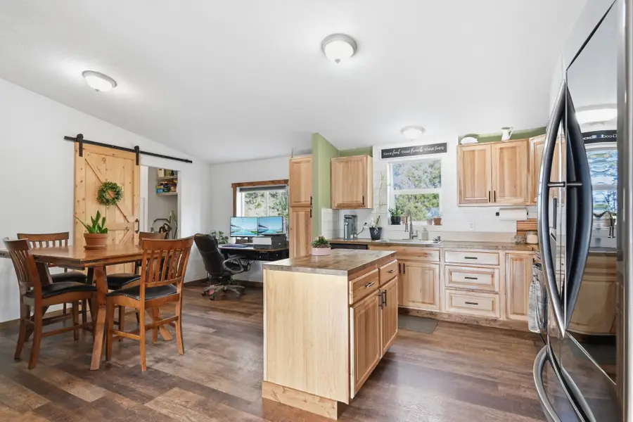 26216 W Carman Ln, Cheney, WA 99004 - #2