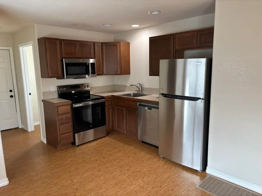 708 E Providence Ave, Spokane, WA 99207 - #3