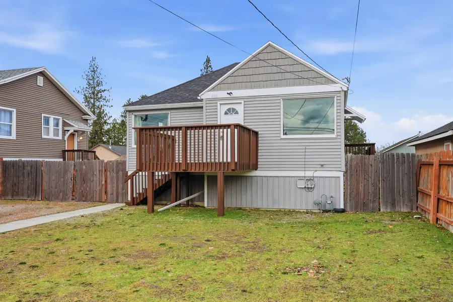 6113 E 8th Ave, Spokane Valley, WA 99212 - #3
