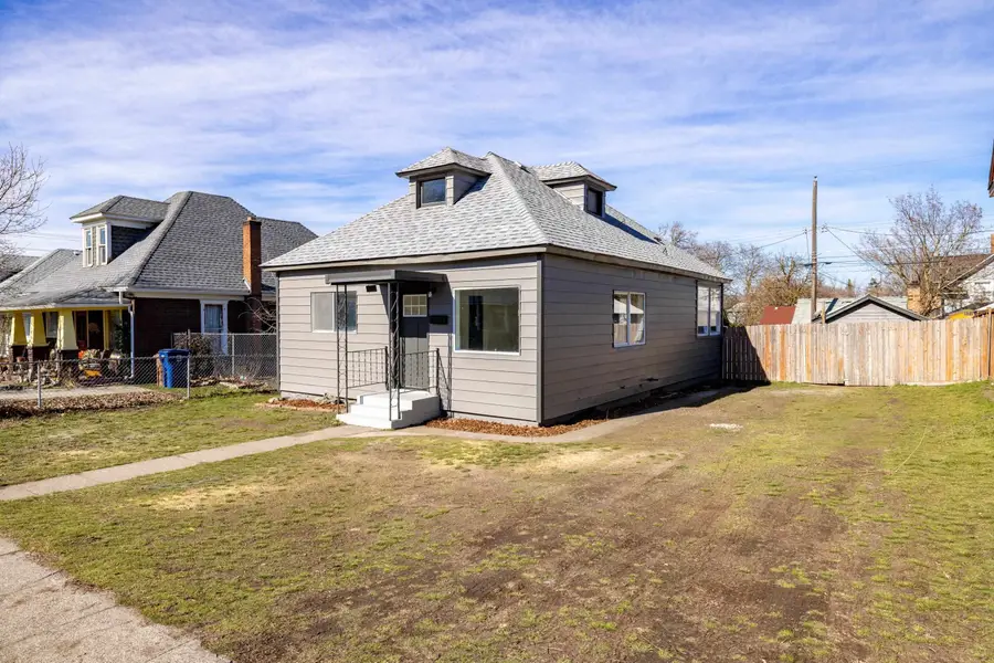1510 W Spofford Ave, Spokane, WA 99205 - #3