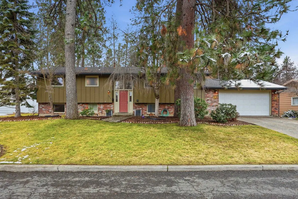 2614 E 39th Ave, Spokane, WA 99223 - #1