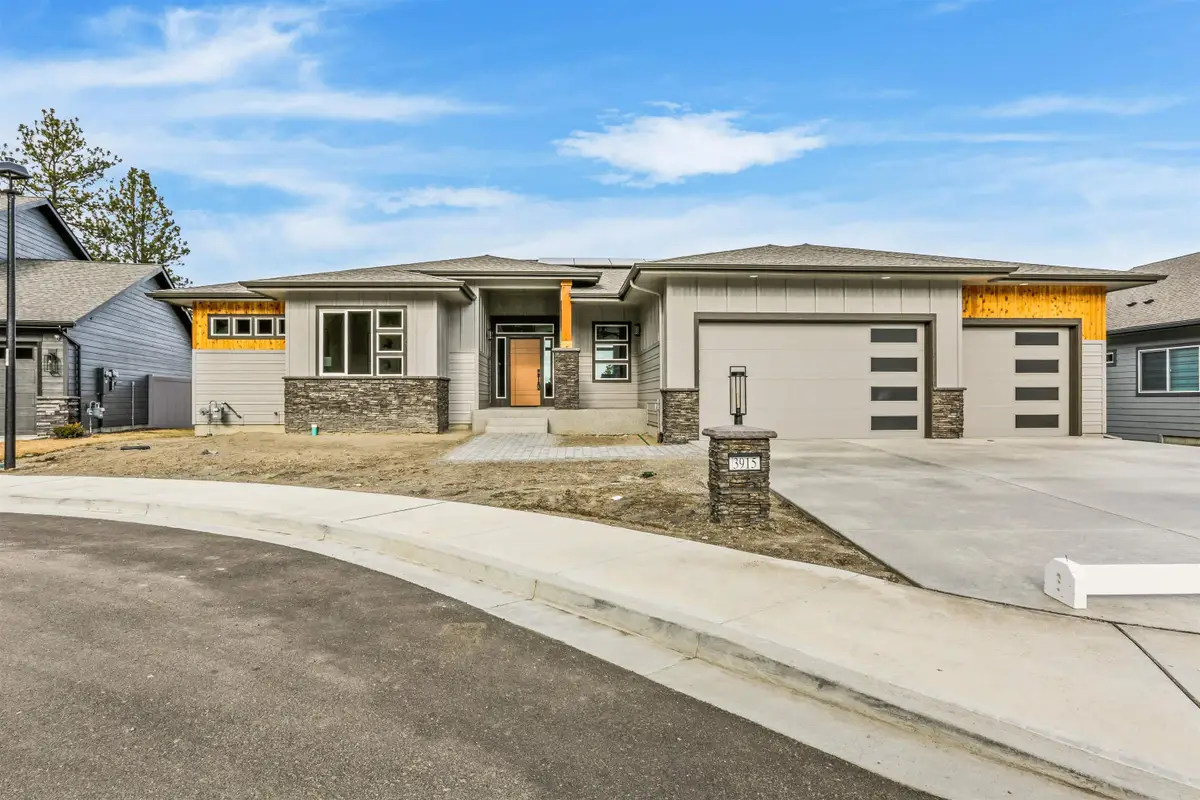 3915 S Glendora Dr, Spokane, WA 99223 - #1