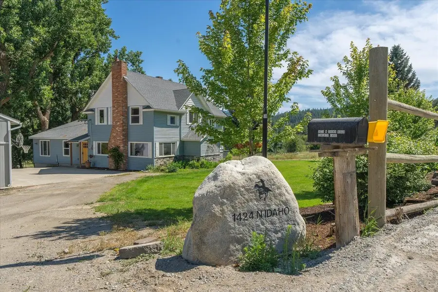1424 N Idaho Rd, Liberty Lake, WA 99019 - #2