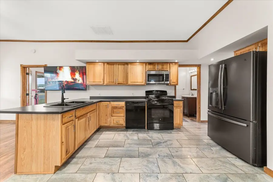 327 S Stanley St, Medical Lake, WA 99022 - #3