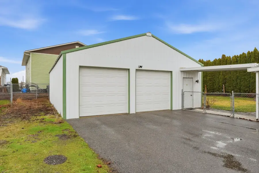 220 N Galway Ln, Spokane Valley, WA 99037 - #2