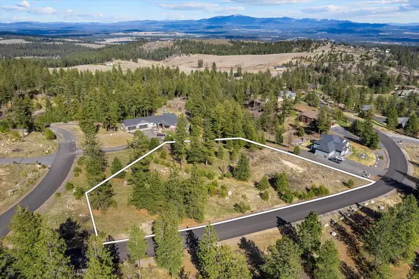 5904 W Hayden Ln, Spokane, WA 99208