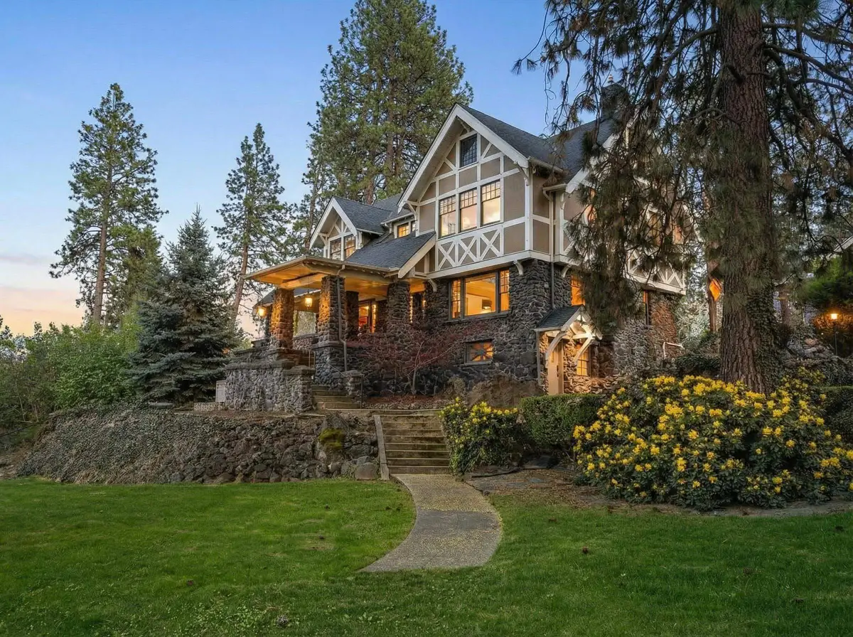 520 E 11th Ave, Spokane, WA 99202 - #1