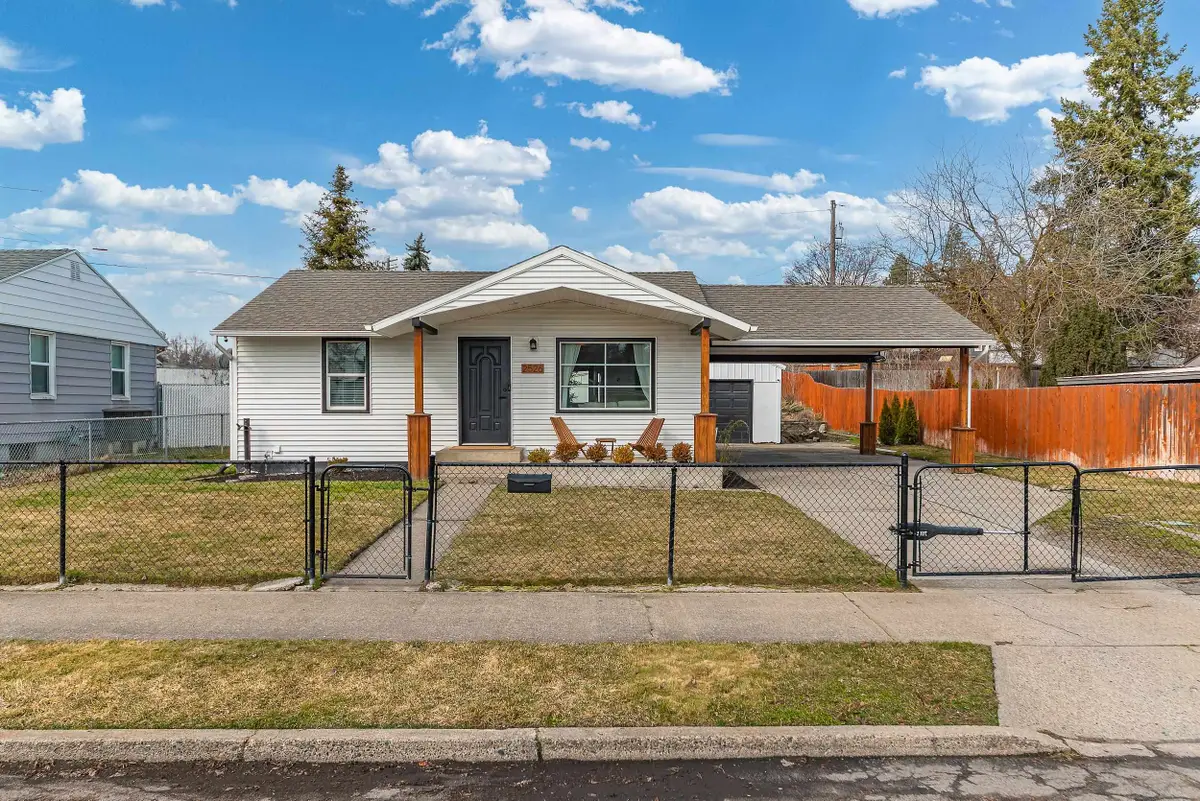 2526 W Decatur Ave, Spokane, WA 99205 - #1