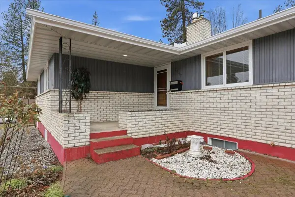 7147 N Fleming St, Spokane, WA 99208-4727