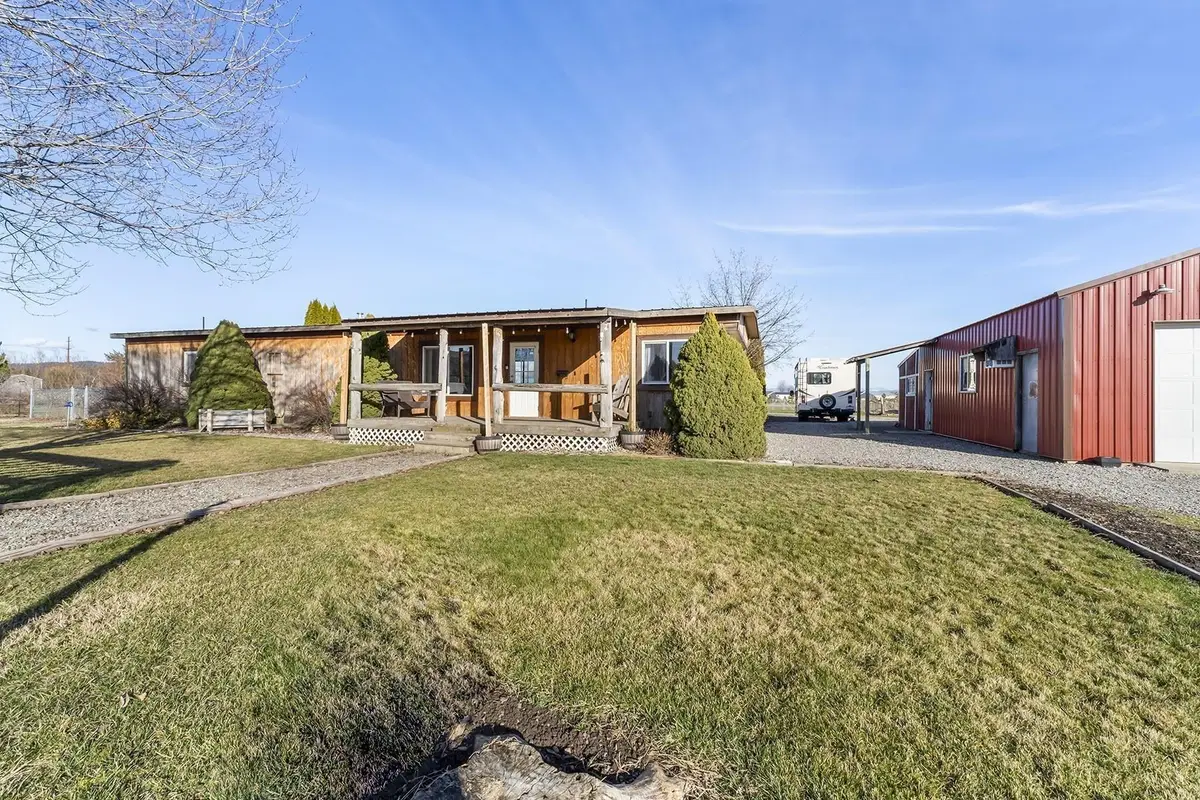 6224 N Starr Rd, Newman Lake, WA 99025 - #1