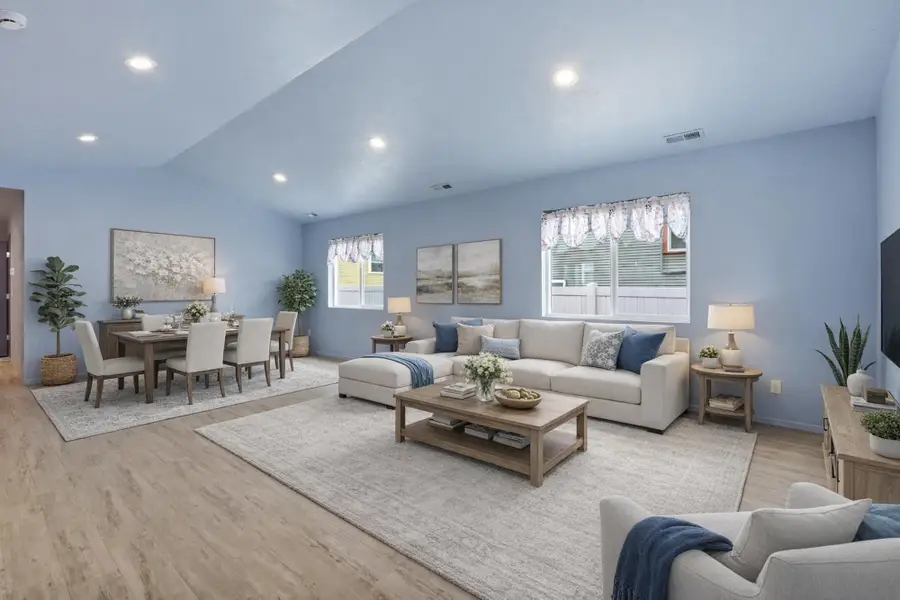 1023 W Montgomery Ave, Spokane, WA 99205 - #3