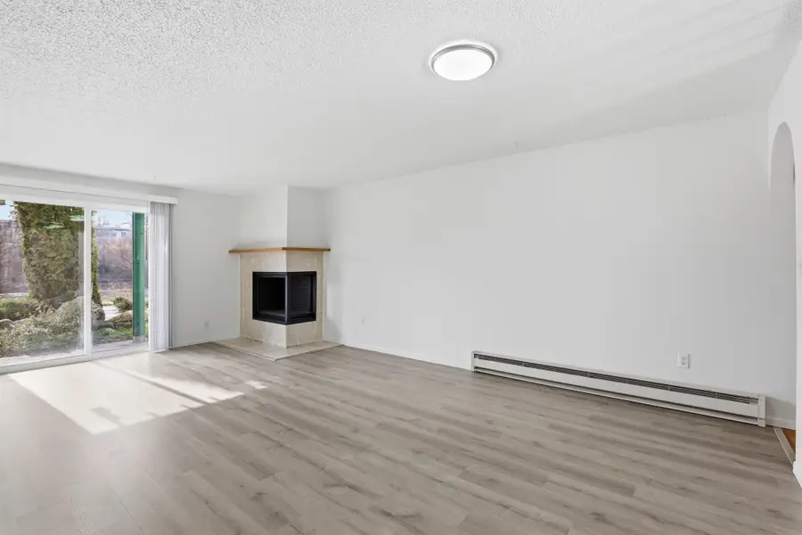 2121 E Upriver Dr #3, Spokane, WA 99207 - #3