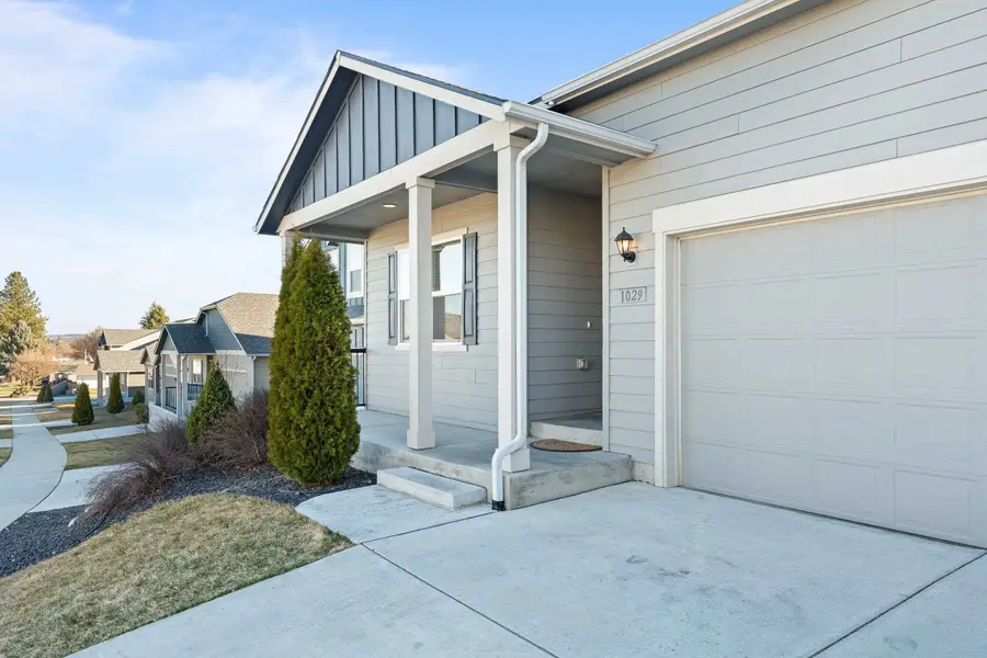 1029 S Bannen Rd, Spokane Valley, WA 99037 - #3