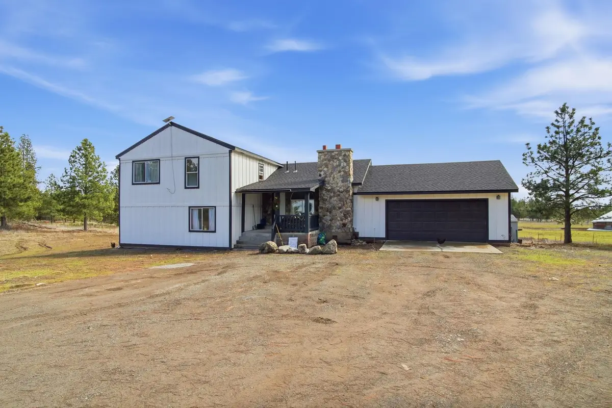 13116 N Dover Rd, Nine Mile Falls, WA 99026 - #1