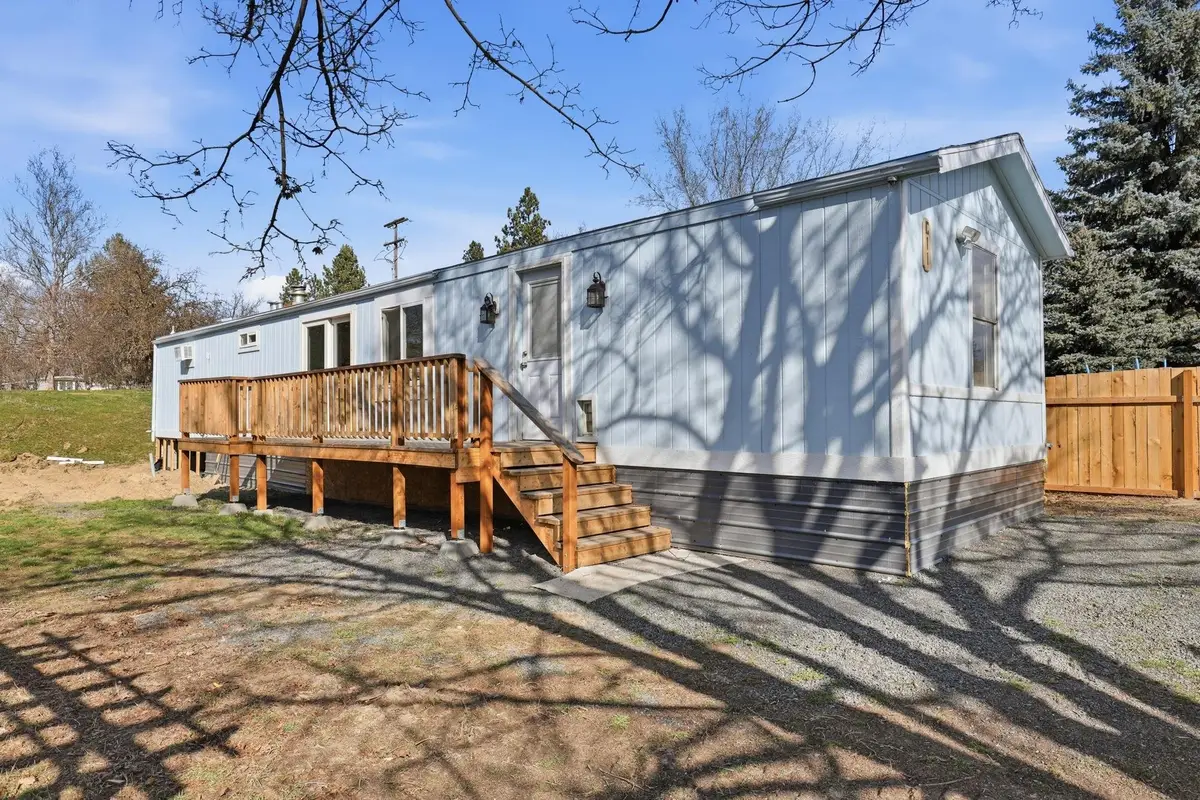 11705 N Wilson St, Mead, WA 99021 - #1