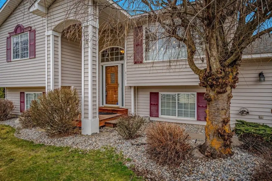 611 S Barker Rd, Spokane Valley, WA 99016 - #2
