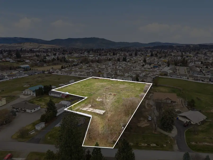 17302 E Montgomery Ave, Spokane Valley, WA 99216 - #2