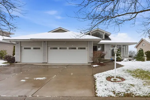 6407 N Park View Ln, Spokane, WA 99205