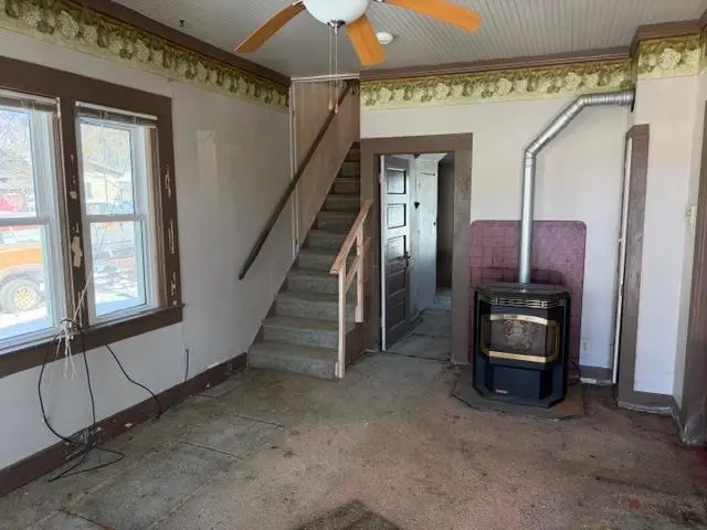 108 N 2nd St, Harrington, WA 99134 - #2