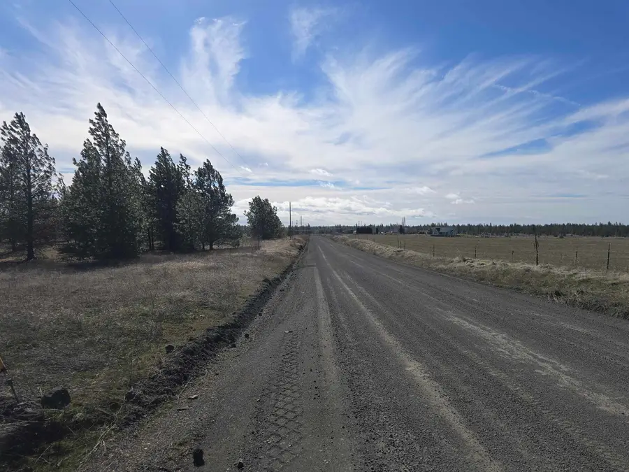 10602 N Dover Rd, Nine Mile Falls, WA 99026 - #2