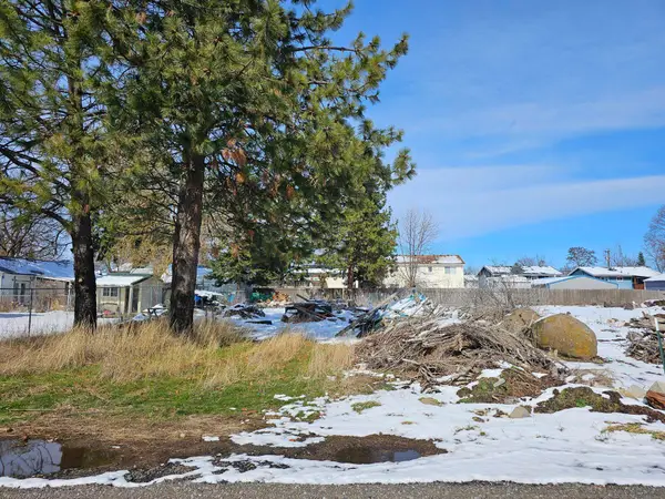 4011 E 27th Ave, Spokane, WA 99223