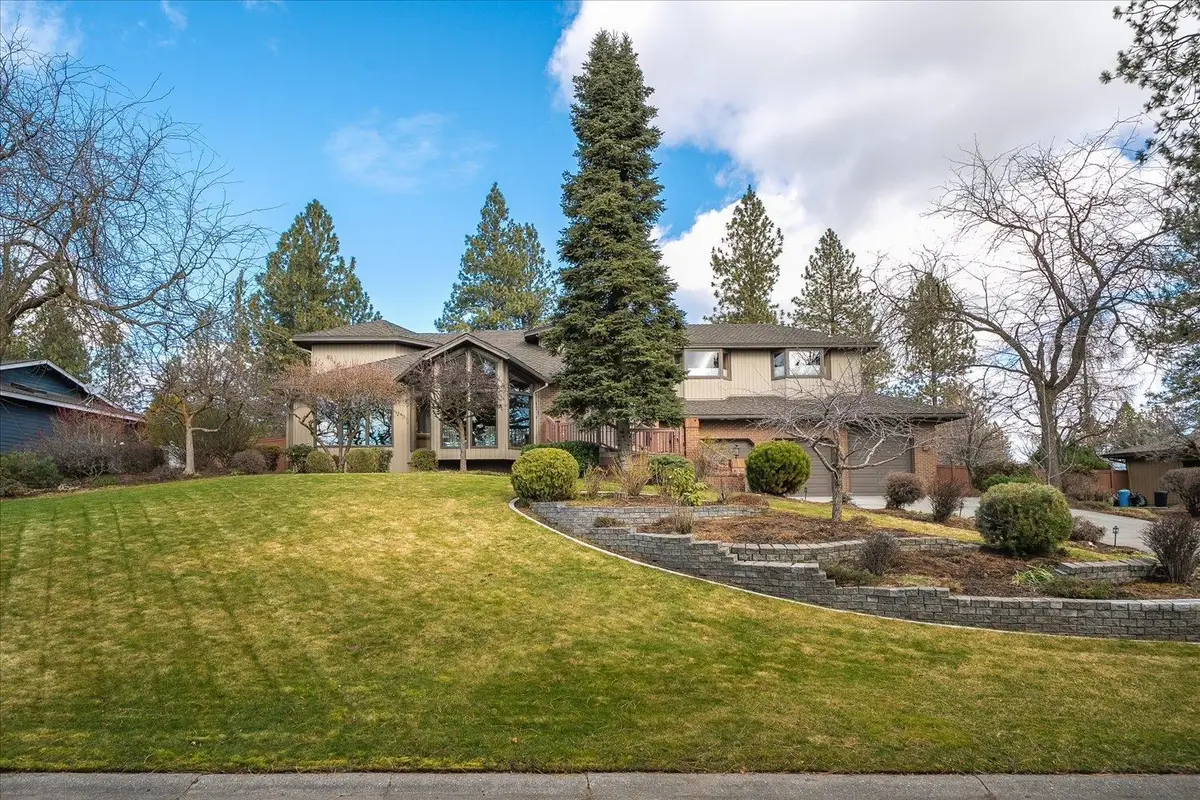 7823 E Gunning Ln, Spokane, WA 99212 - #1