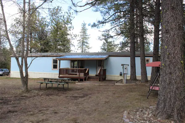 21 W Oregon Rd, Deer Park, WA 99006