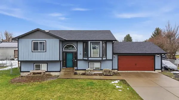 25421 E Joseph Ave, Newman Lake, WA 99025