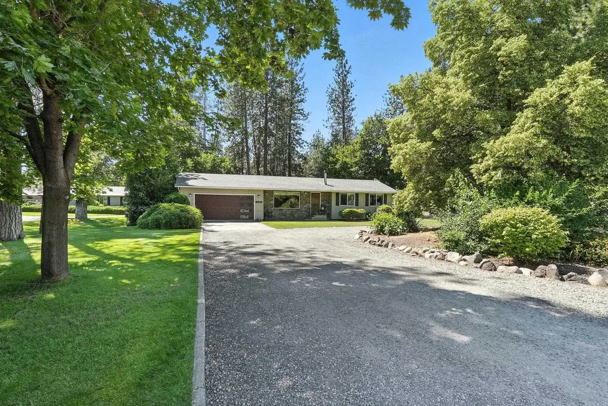 17717 N West Shore Rd, Nine Mile Falls, WA 99026 - #1