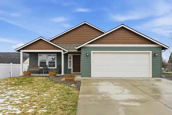 19918 E 1st Ct, Spokane Valley, WA 99016