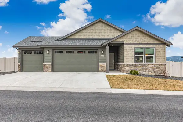 20754 E Valley Vista Dr, Liberty Lake, WA 99019