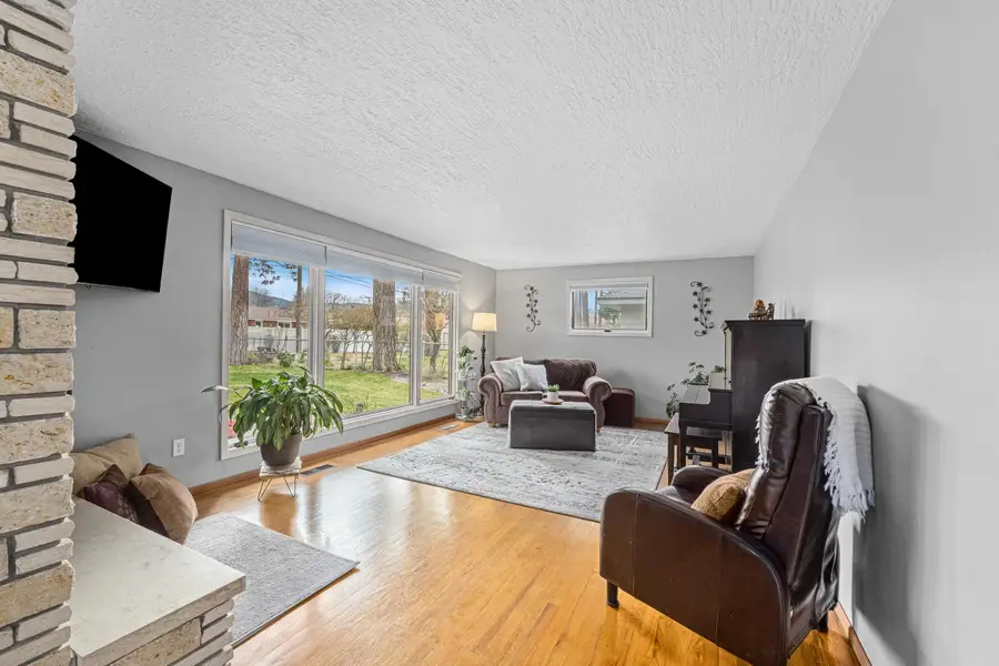 10816 E 18th Ave, Spokane Valley, WA 99206 - #3