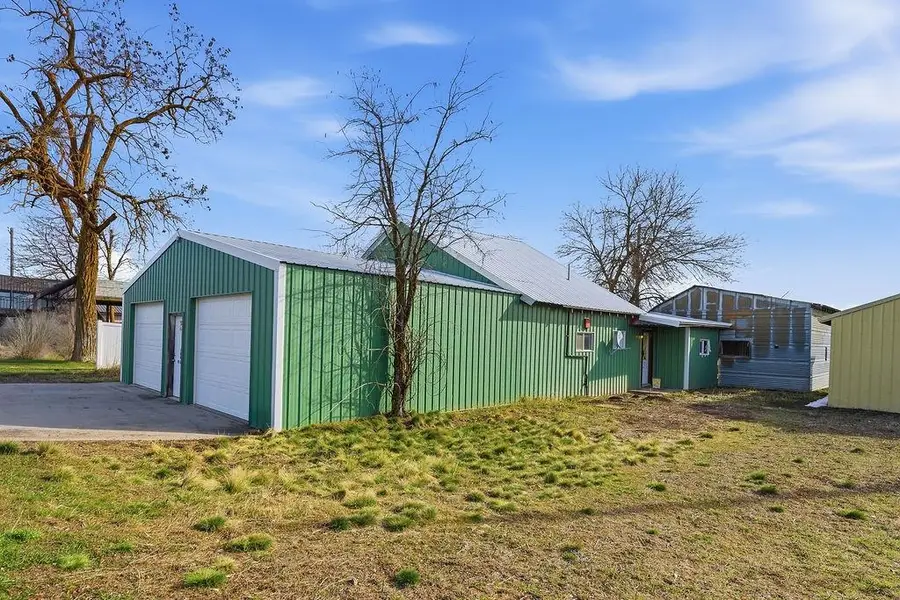 160 SW Creston Ave, Creston, WA 99117 - #3