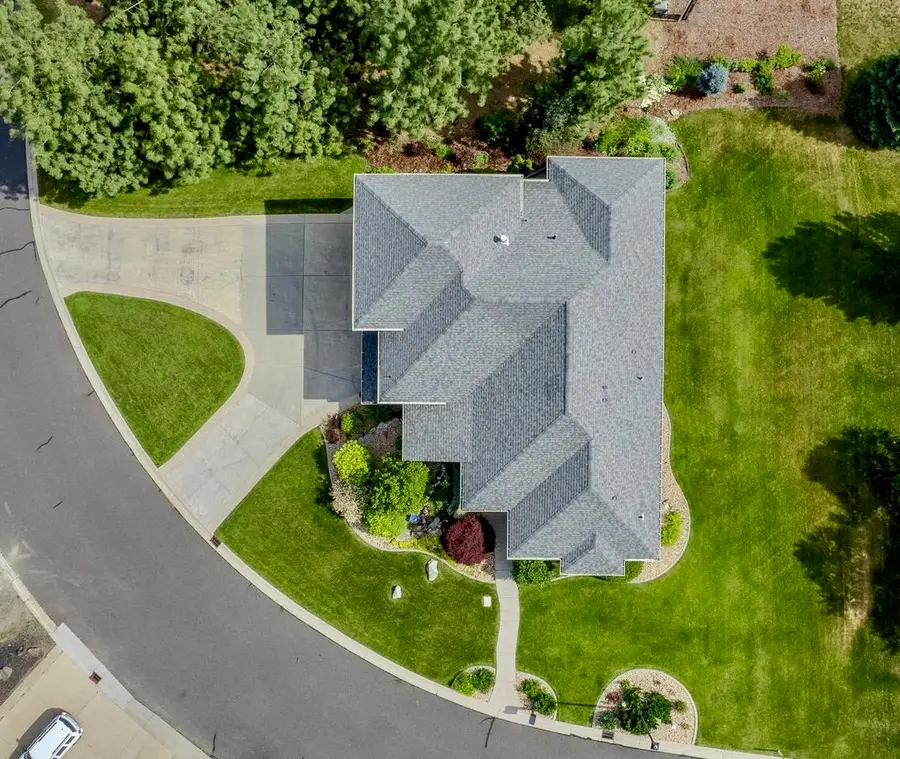 10532 Edna Ln, Spokane, WA 99218 - #3