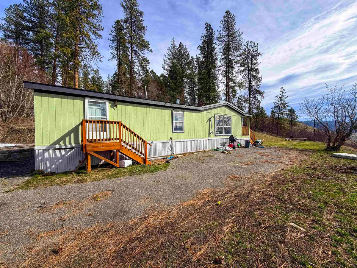 2897 Mcnitt Rd, Kettle Falls, WA 99141 - #1