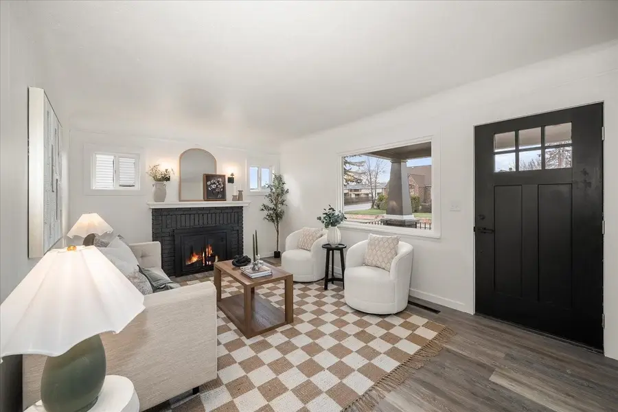 1008 E Glass Ave, Spokane, WA 99207 - #3