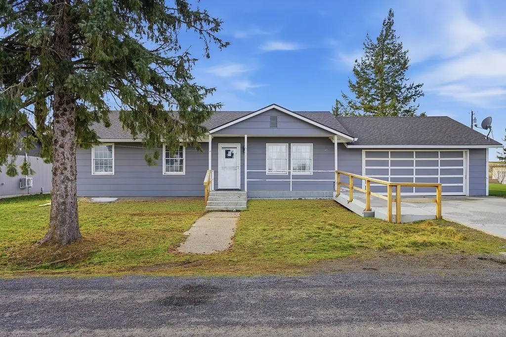 295 SW Railroad Ave, Creston, WA 99117 - #1