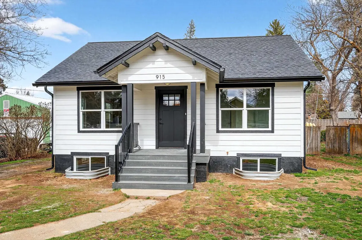 915 E 34th Ave, Spokane, WA 99203 - #1